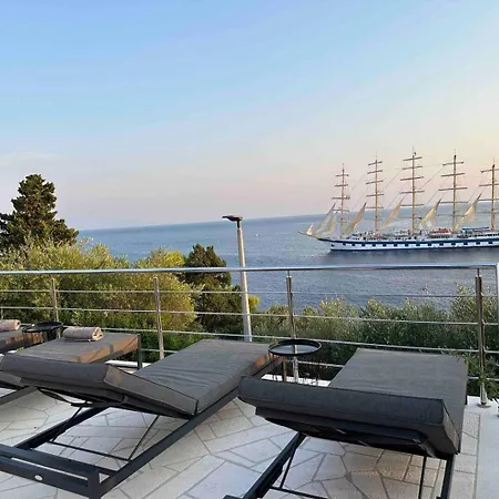 Hvar Dream View Penthouse With Hot Tub 아파트