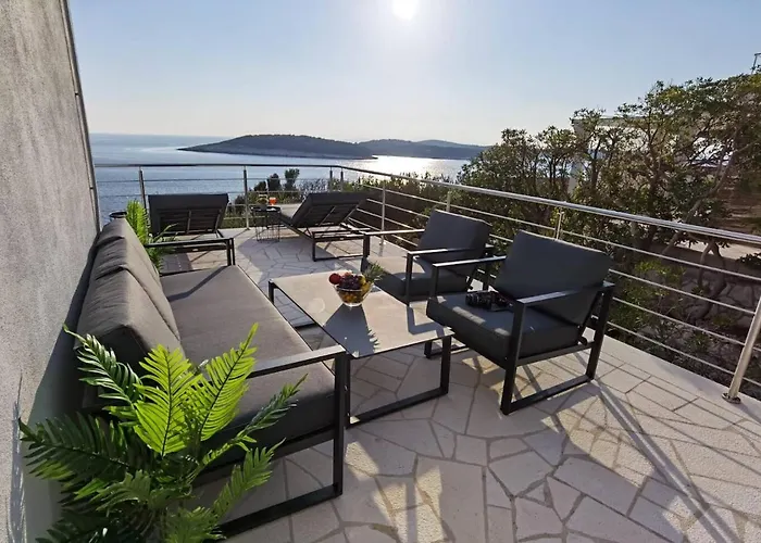 Hvar Dream View Penthouse With Hot Tub *