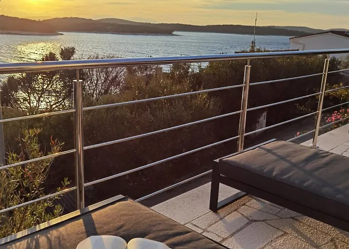 Hvar Dream View Penthouse With Hot Tub